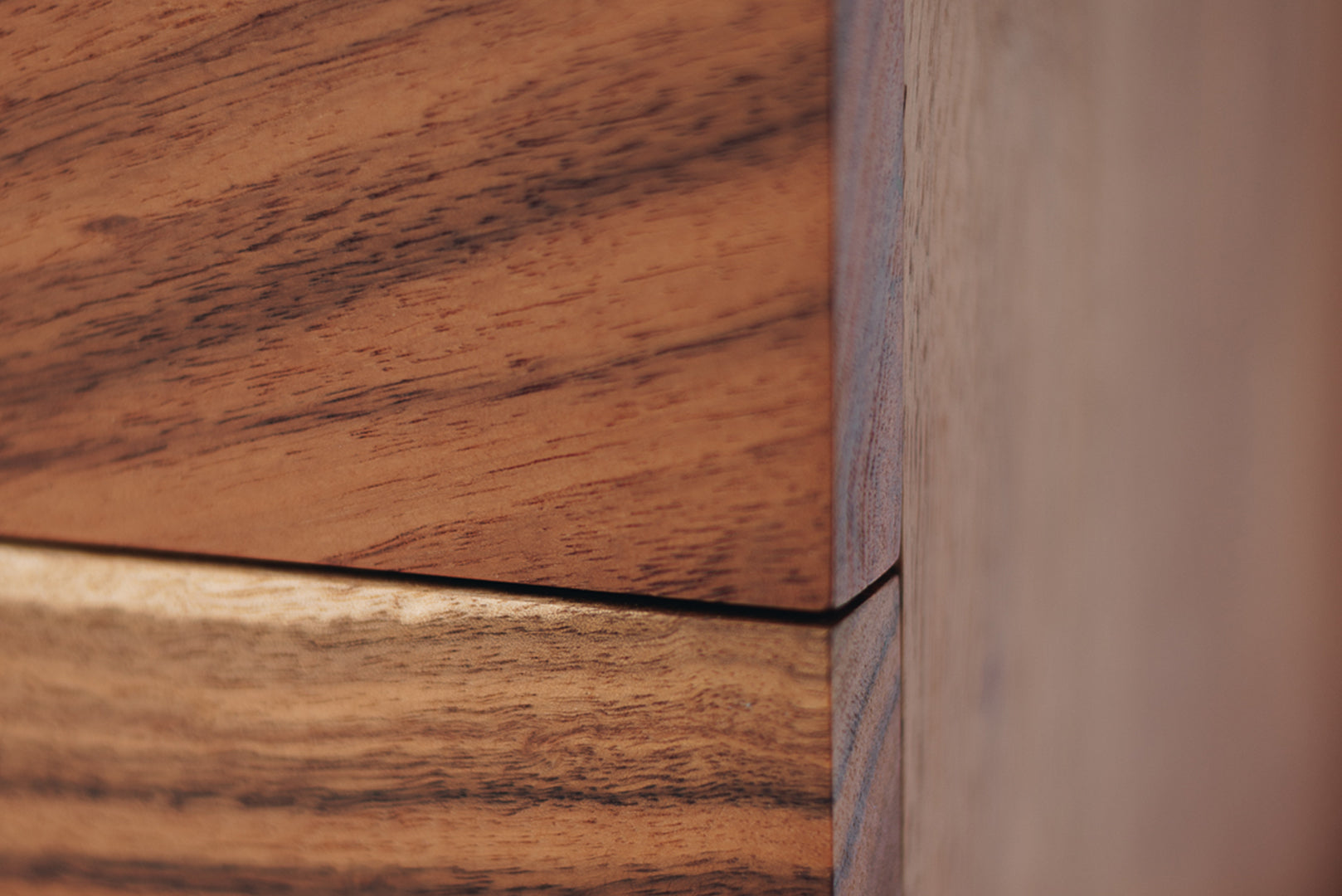 Ocum - Buro Con Cajon