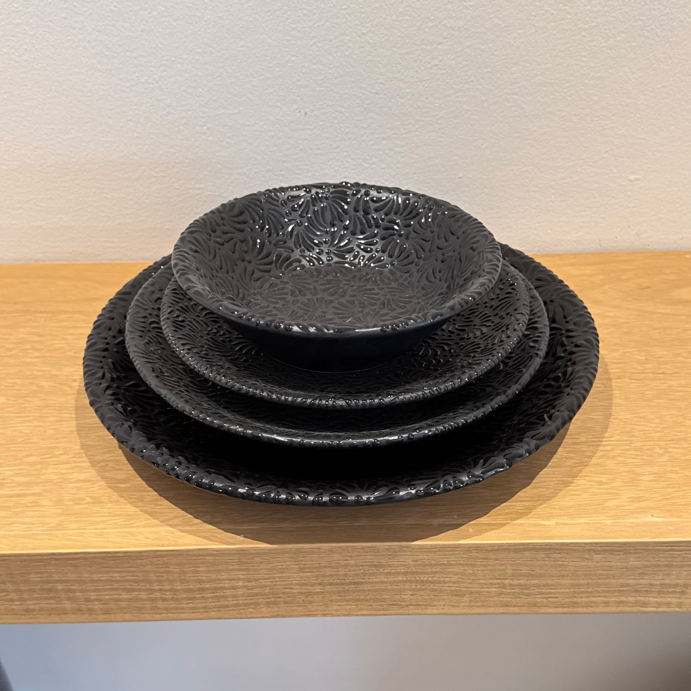 Colección Alba - Plato Base, Plato Trinche, Plato Ensalada y Plato Sopa