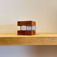 Cubo de Madera y Concreto