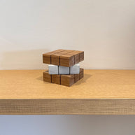 Cubo de Madera y Concreto